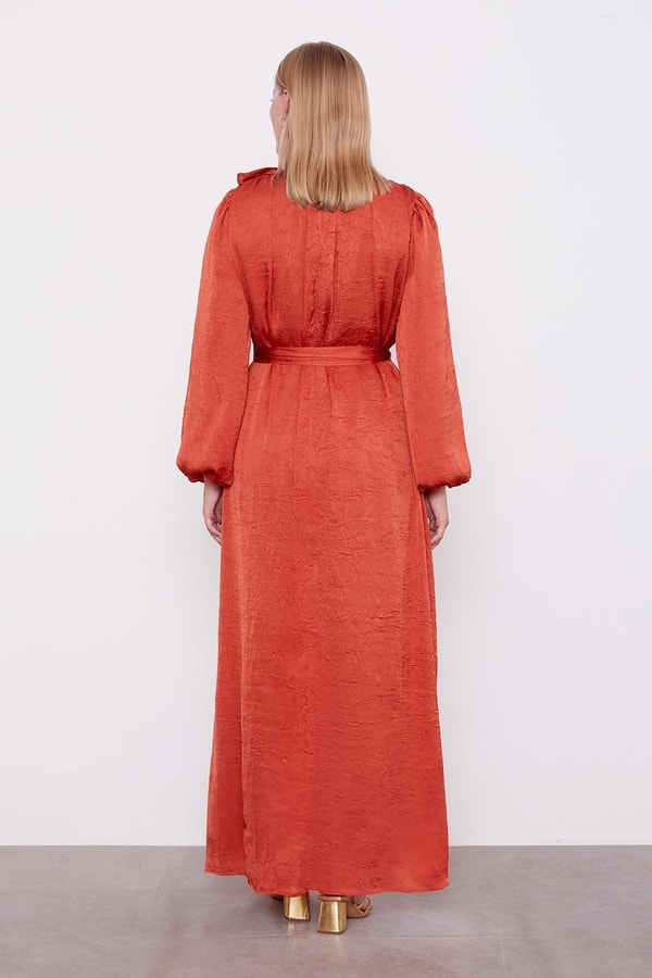 LevidorKiremit Kuşak Detaylı Saten Kraş Elbise
