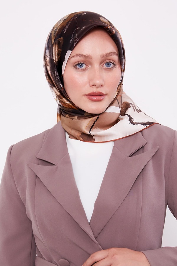 LevidorKiremit Menekşe Desen Sura İpek Eşarp