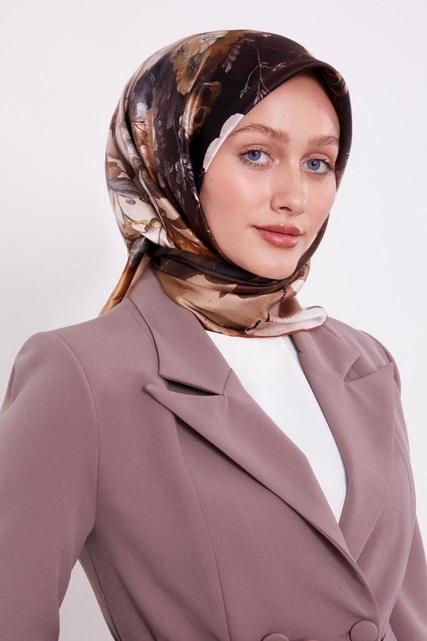 LevidorKiremit Menekşe Desen Sura İpek Eşarp