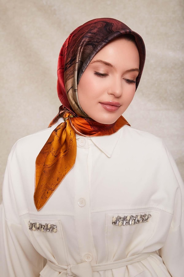 Levidorkırmızı-gold Karmaşık Desen Twill İpek Eşarp