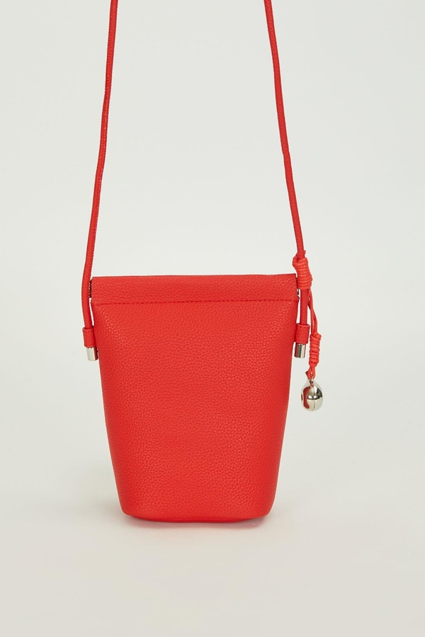 LevidorKırmızı Metal top Aksesuarlı Omuz Çantası