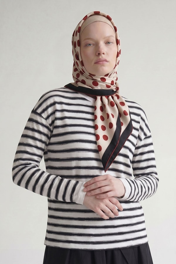 LevidorKırmızı Puantiyeli Twill İpek Eşarp