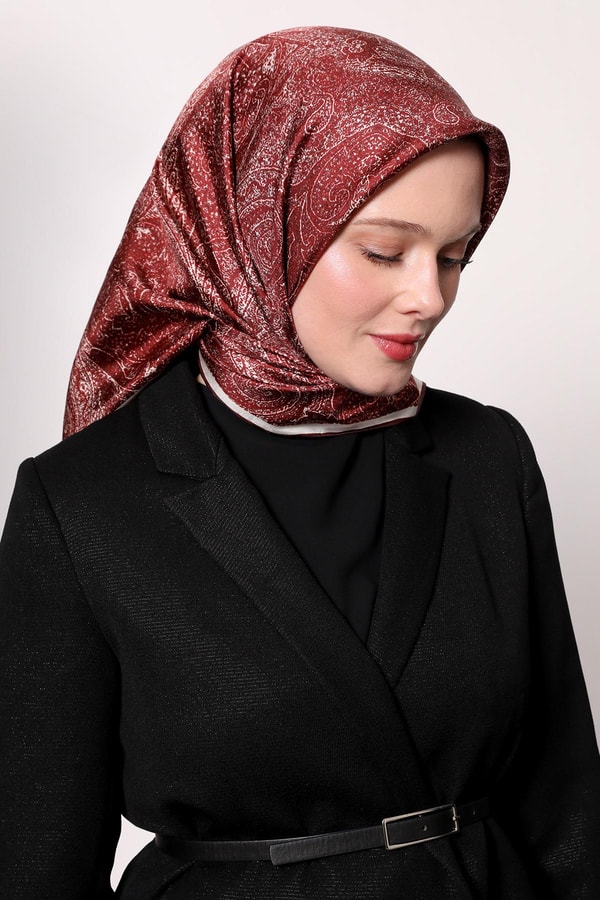 LevidorKırmızı Soyut Etnik Desen Twill İpek Eşarp