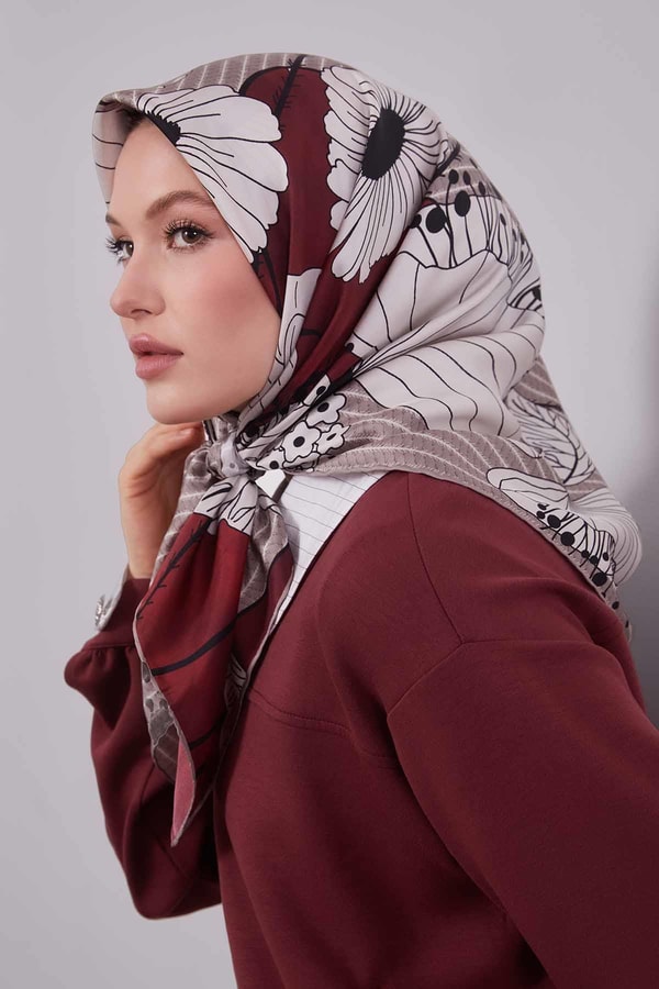 LevidorKırmızı Zambak Çiçek Desen Twill İpek Eşarp