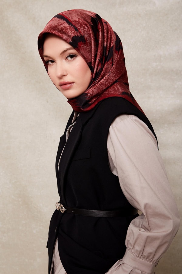 LevidorKırmızı Zigzag Spor Desen Twill İpek Eşarp