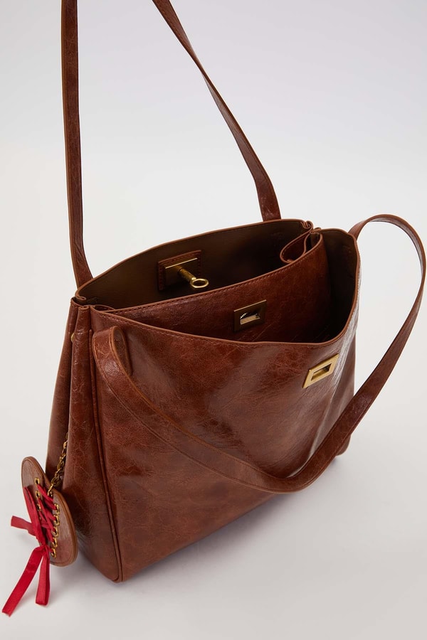 LevidorKOYU KAHVE Örgü Aksesuar Detaylı Omuz Çantası