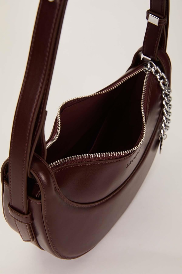 LevidorKOYU KAHVE Zincir Aksesuarlı Baget Omuz Çantası