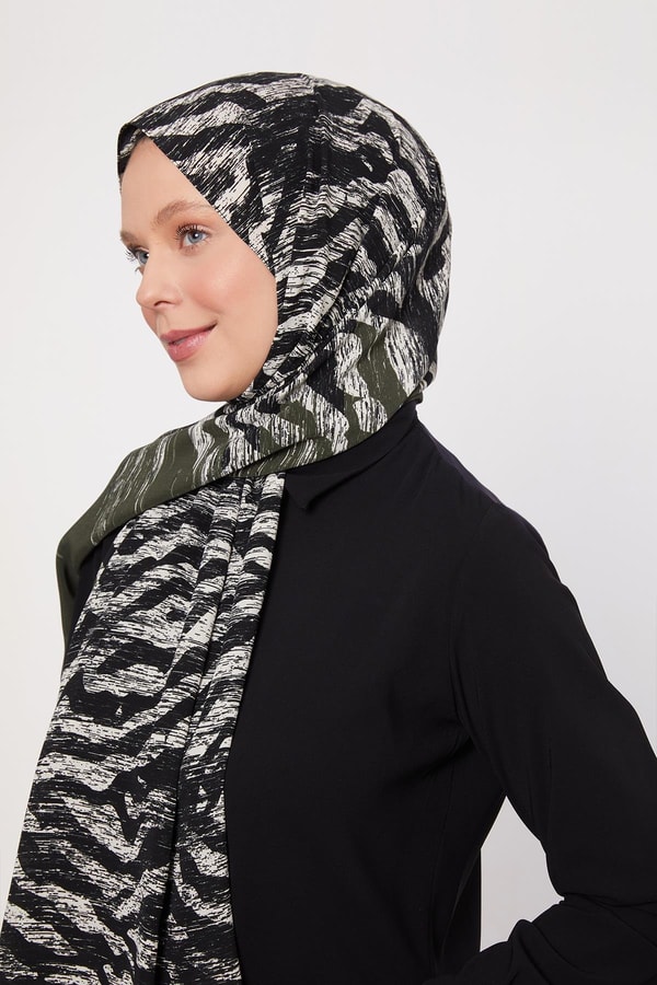 LevidorKoyu Yeşil Zebra Desenli Medine İpeği Şal
