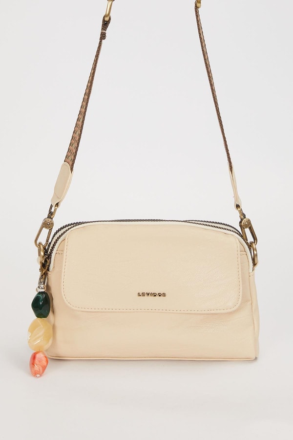 LevidorKrem Boncuk Aksesuar Detaylı Omuz Çantası