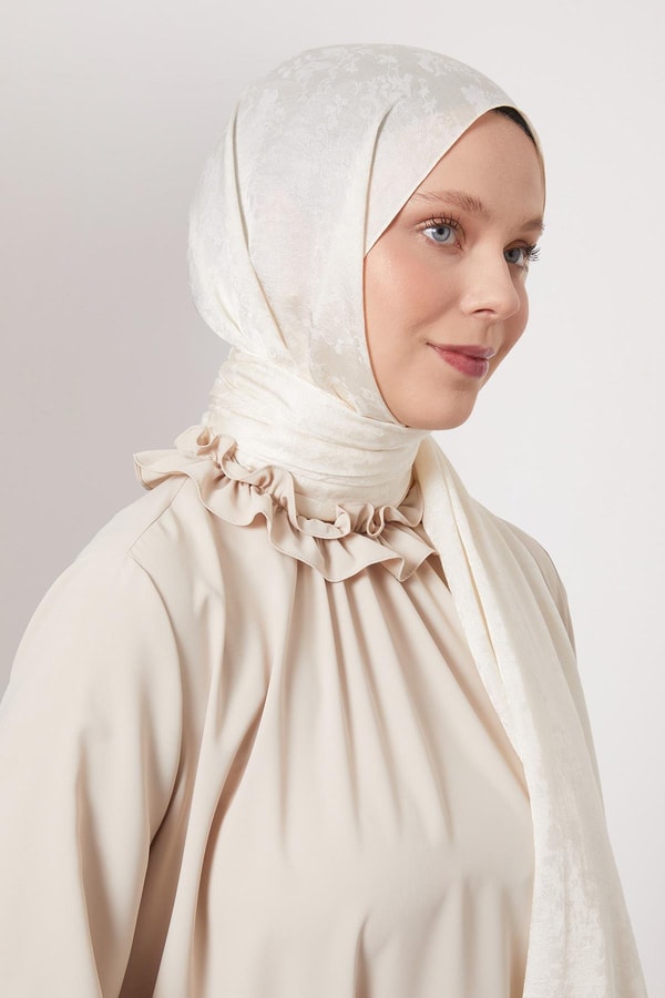 LevidorKrem Çiçek Desen İtalyan Jakar Şal