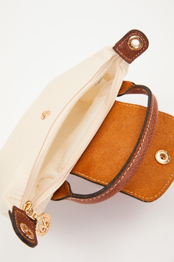 LevidorKrem Deri Kapak Detaylı El Çantası