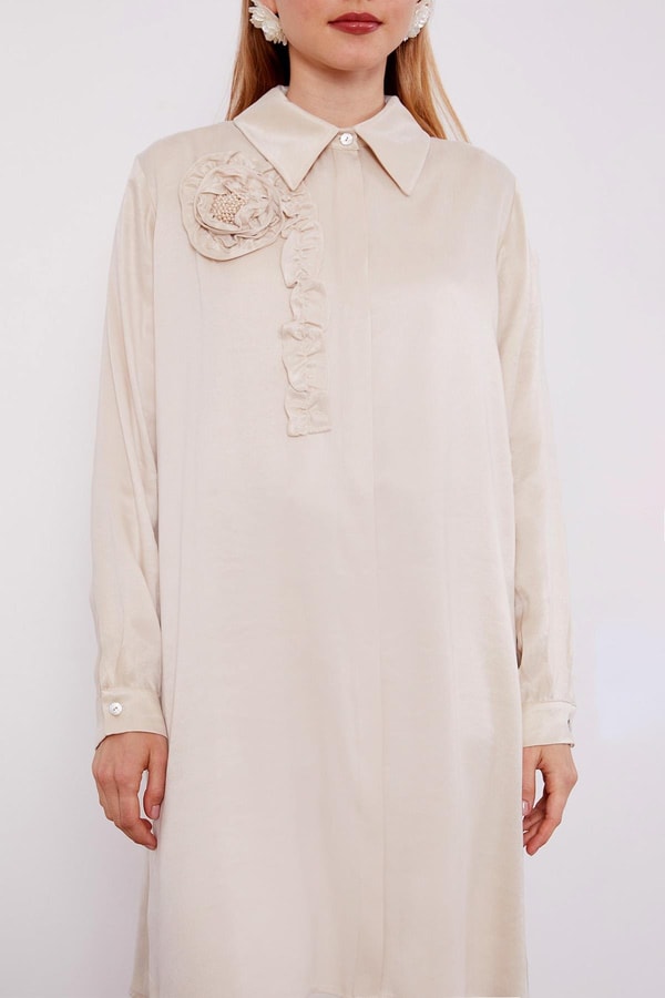 LevidorKrem Fırfır Çiçek Detay Cupra Gömlek