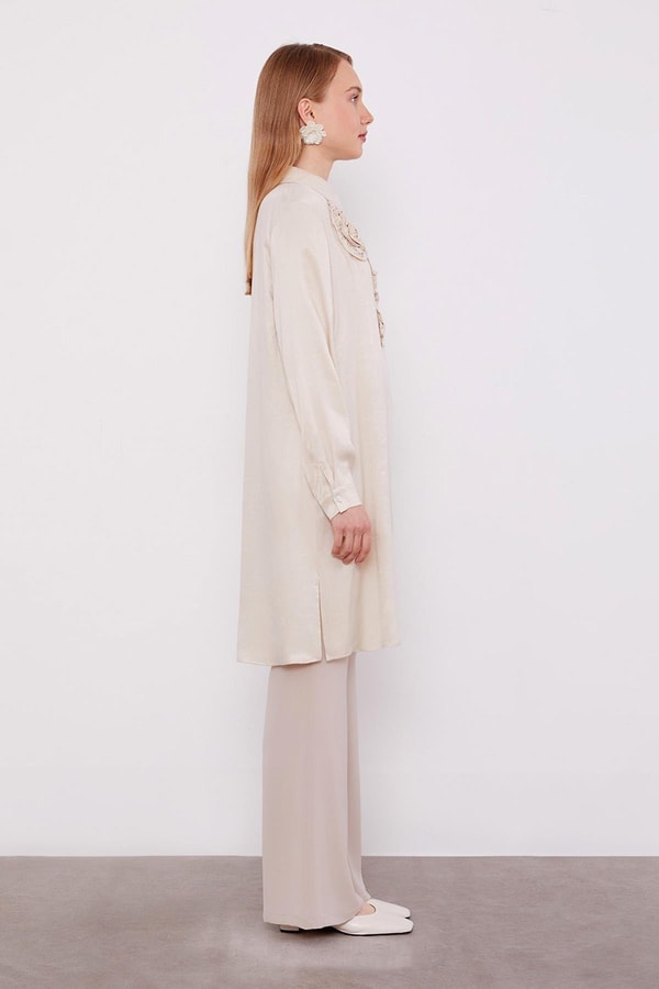 LevidorKrem Fırfır Çiçek Detay Cupra Gömlek