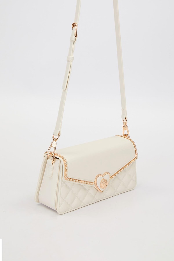 LevidorKrem Kalp Toka Detay Omuz Çantası