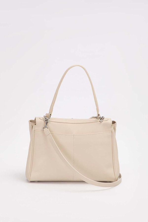 LevidorKrem Kapama Kilit Aksesuarlı Omuz Çantası