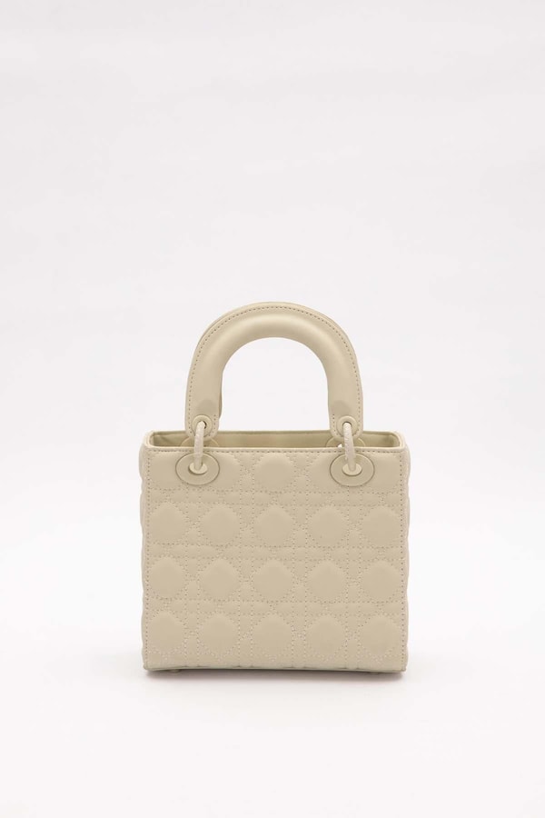 LevidorKrem Kare Aksesuar Detaylı El Çantası