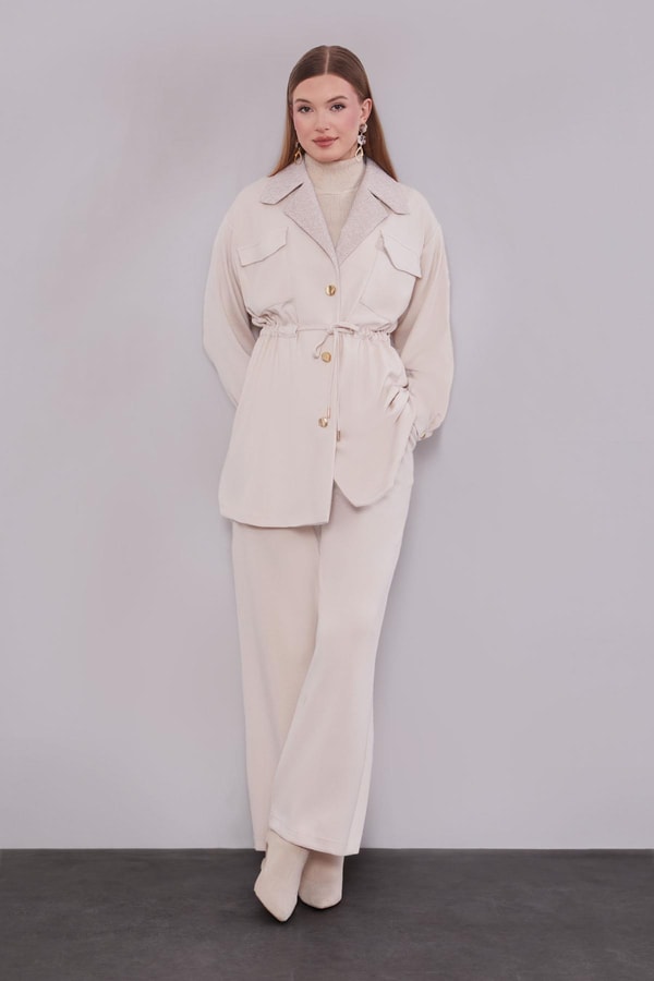 LevidorKrem Kruvaze Kürk Yakalı İkili Takım