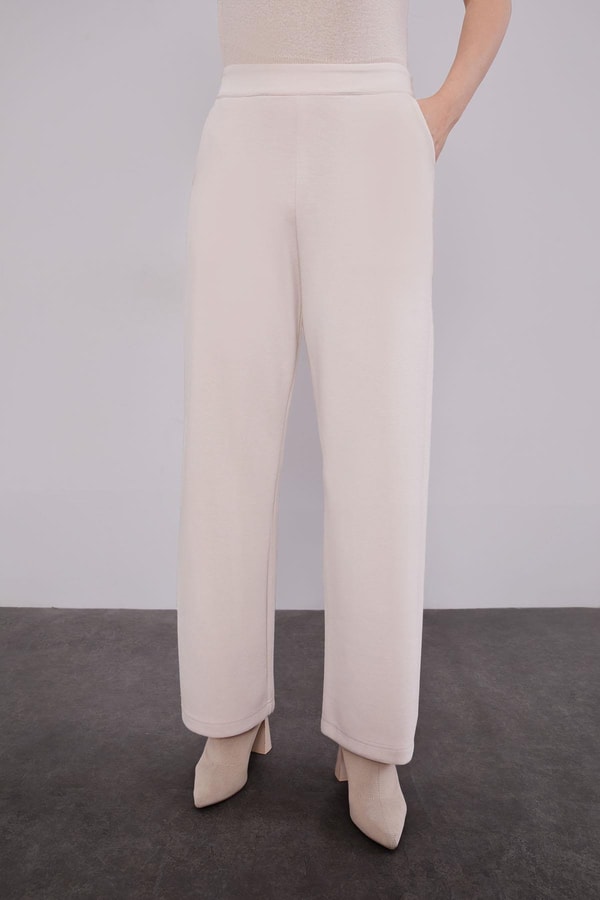 LevidorKrem Kruvaze Kürk Yakalı İkili Takım