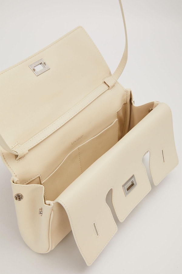 LevidorKrem Yatay Form Omuz Çantası