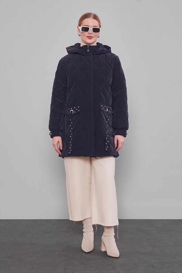 LevidorLacivert Cep Taş Detaylı Kapitone Mont