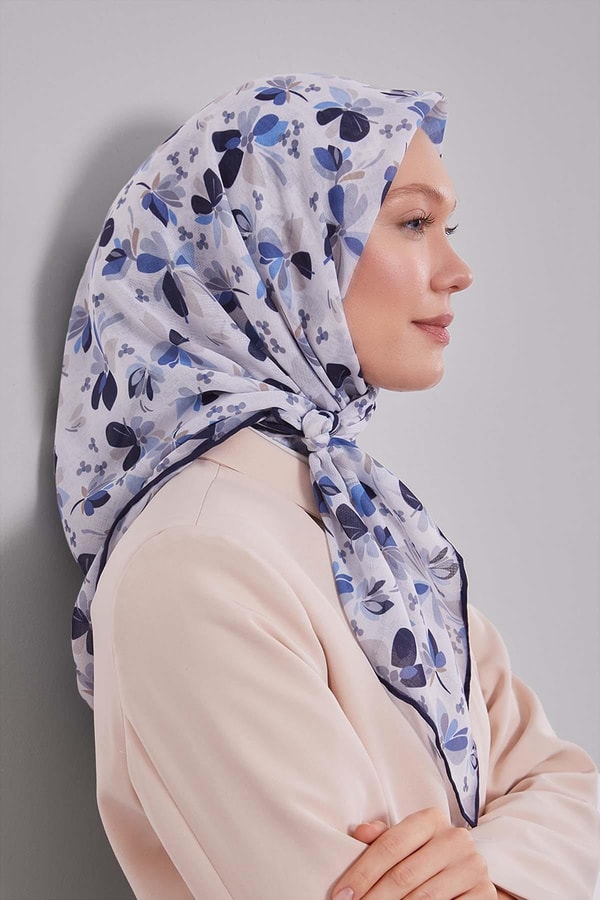 LevidorLacivert Çiçek Desen Soft Eşarp