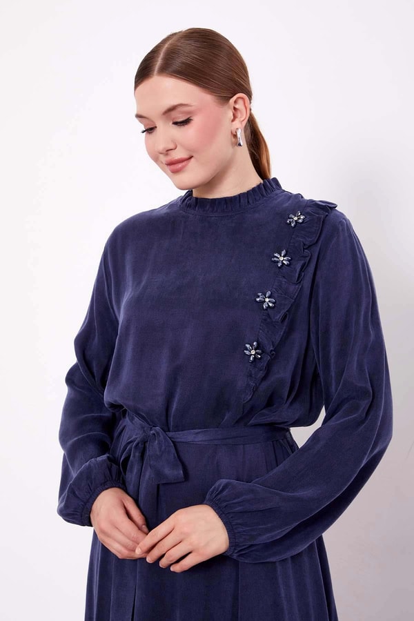 LevidorLacivert Çiçek Taş Detaylı Cupra Elbise