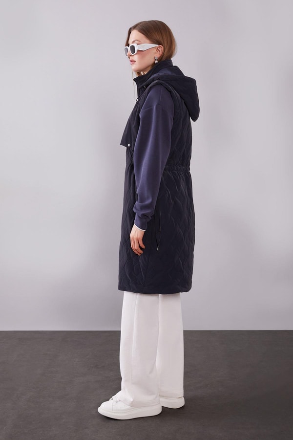 LevidorLacivert Çıtçıt Rüzgarlık Detaylı Şişme Yelek