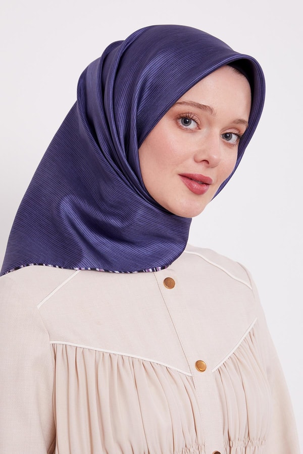 LevidorLacivert Çizgili Twill İpek Eşarp
