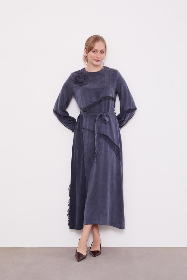 LevidorLacivert Dantel Şeritli Elbise