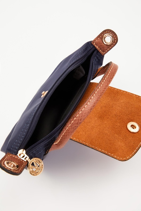 LevidorLacivert Deri Kapak Detaylı El Çantası