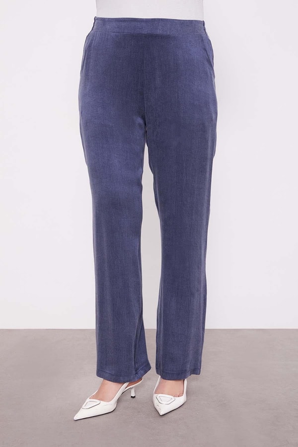 LevidorLacivert Dik Yaka Düğme Detaylı Cupra İkili Takım