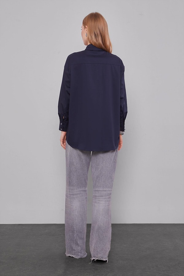 LevidorLacivert Düğme Detaylı Gömlek