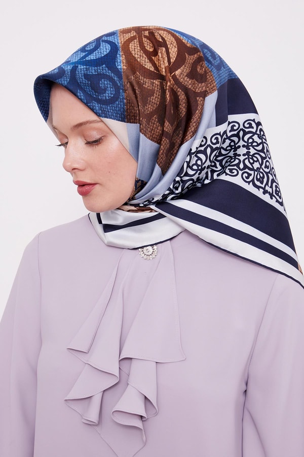 LevidorLacivert Etnik Desen Twil İpek Eşarp