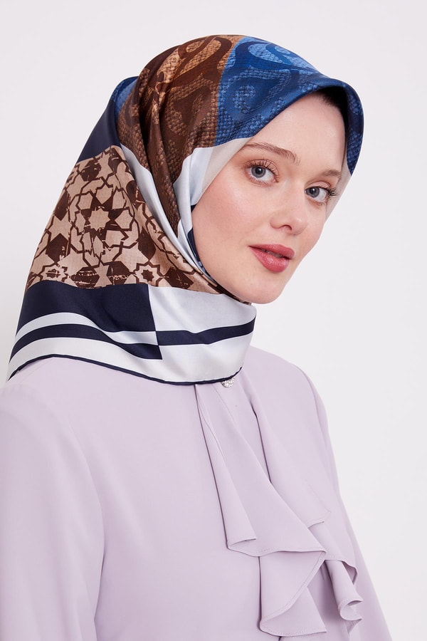 LevidorLacivert Etnik Desen Twil İpek Eşarp