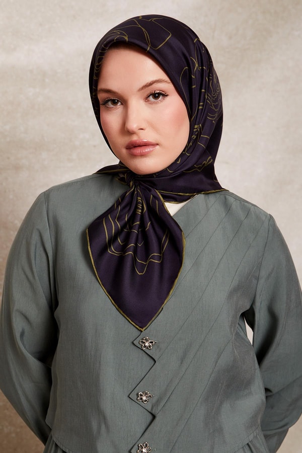 LevidorLacivert Gül Desen Twill İpek Eşarp