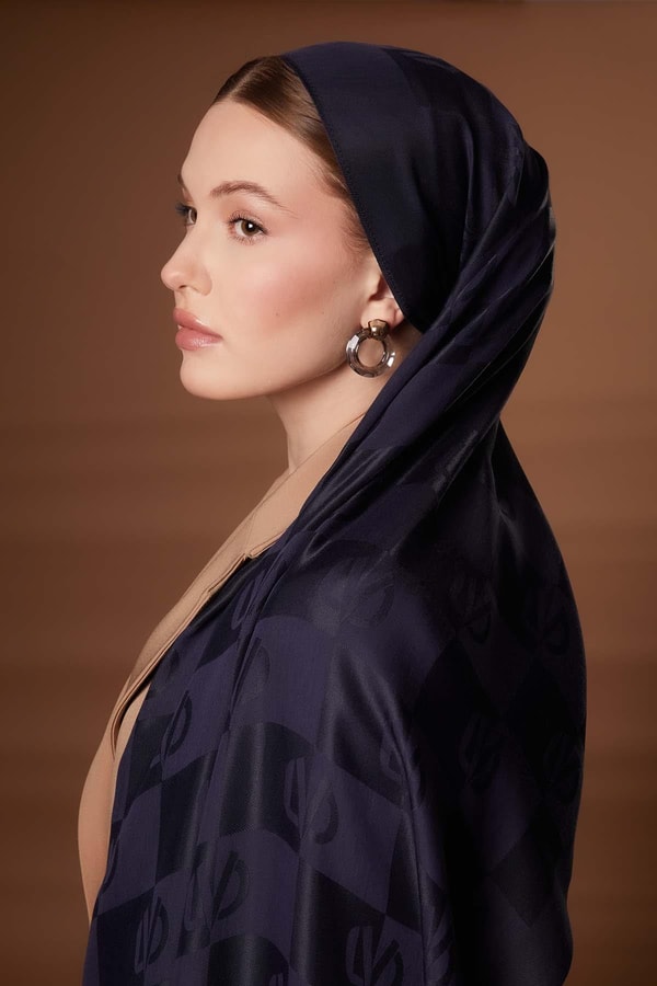 LevidorLacivert Kare LVD Baskılı Naia Jakar Şal