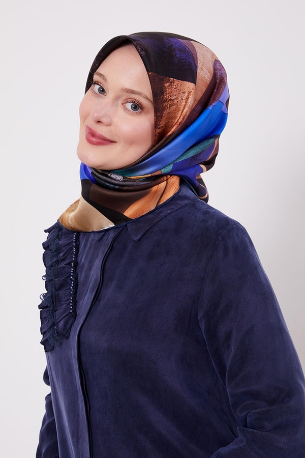 LevidorLacivert Karışık Desen Twill İpek Eşarp