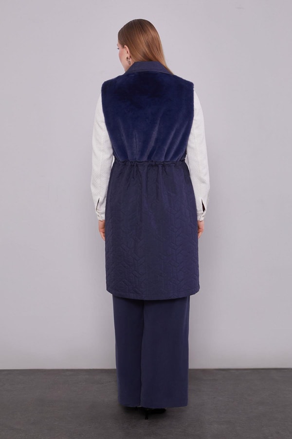 LevidorLacivert Kürk Detaylı Yelek