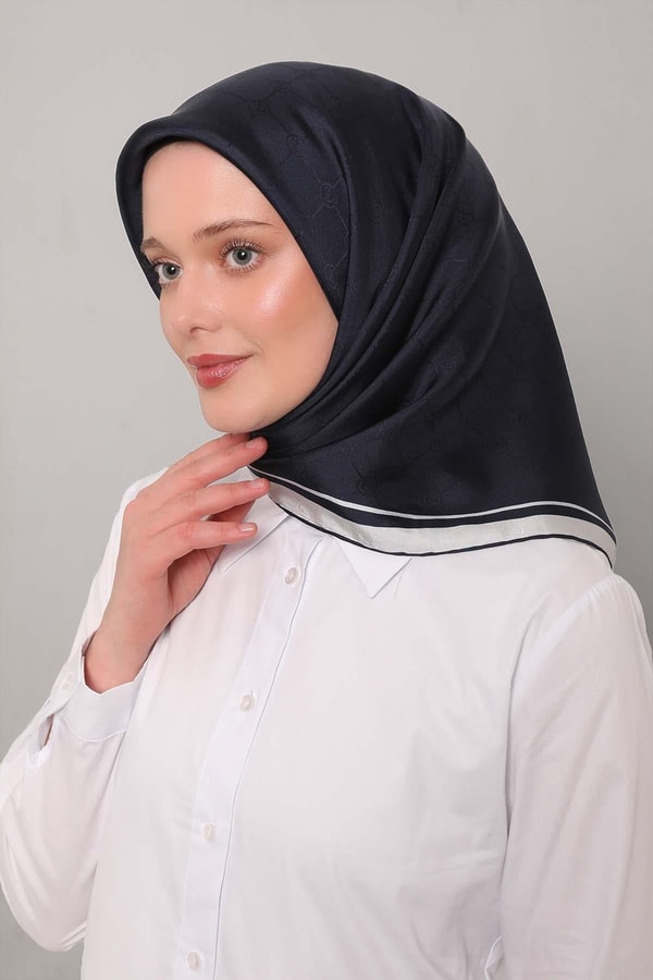 LevidorLacivert Monogram Twill İpek Eşarp