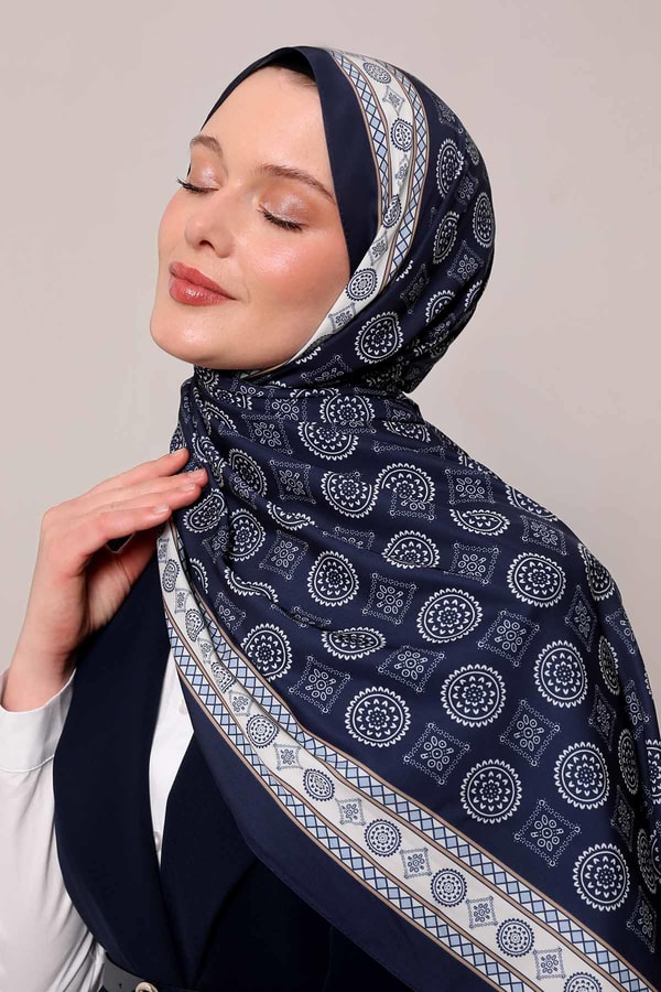 LevidorLacivert Motif Desen Club Şal