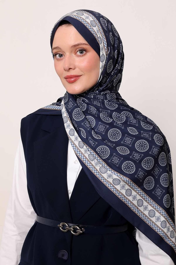 LevidorLacivert Motif Desen Club Şal