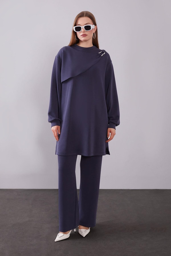 LevidorLacivert Omuz Aksesuar Detaylı İkili Takım