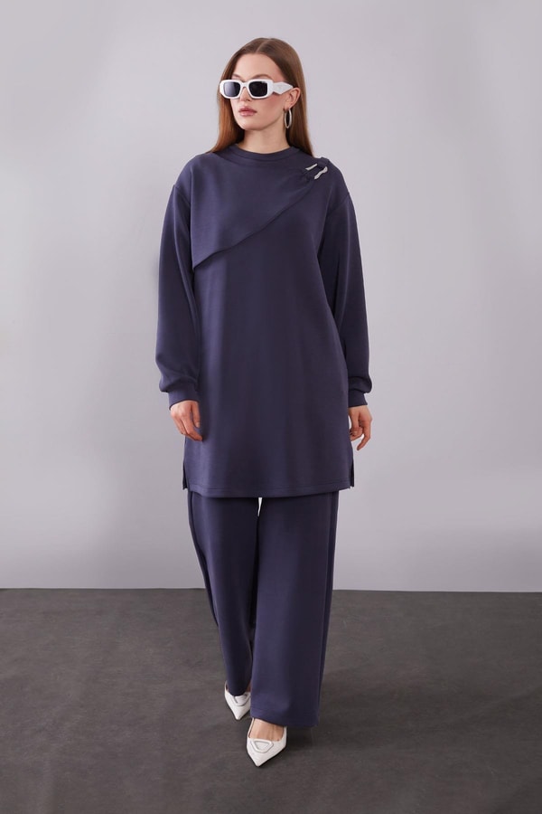 LevidorLacivert Omuz Aksesuar Detaylı İkili Takım