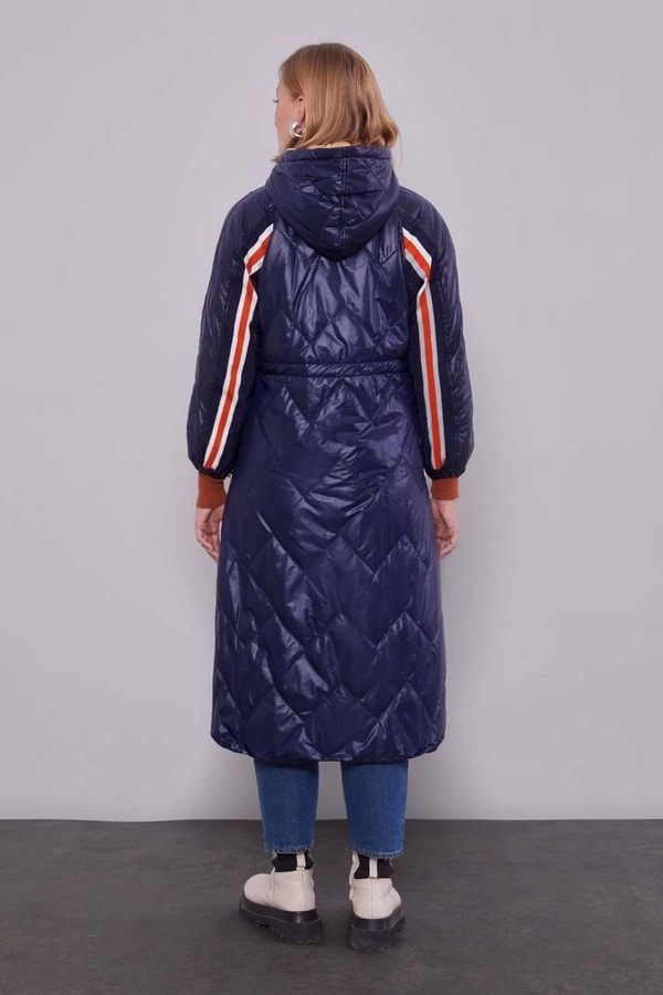 LevidorLacivert Şerit Kol Detaylı Şişme Mont