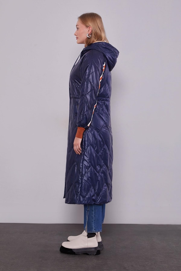 LevidorLacivert Şerit Kol Detaylı Şişme Mont