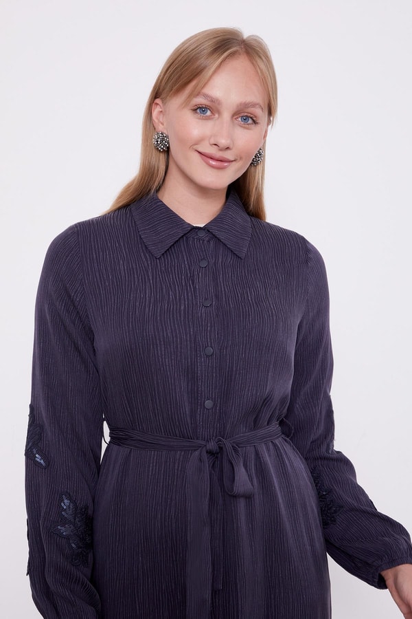 LevidorLacivert Taş İşleme Detaylı Cupra Elbise