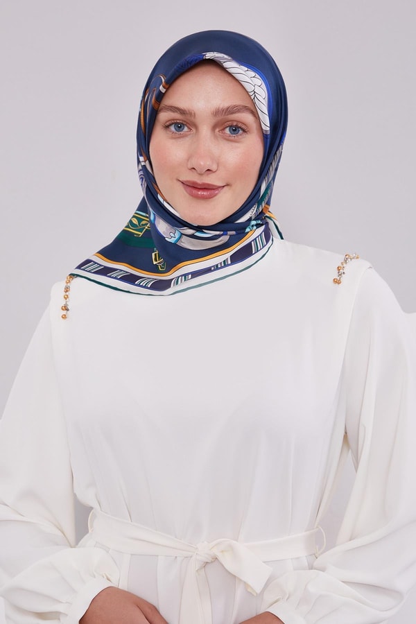 LevidorLacivert Twill İpek Eşarp Lunera Koleksiyonu