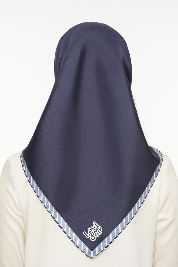 LevidorLacivert Twill Saf İpek Eşarp