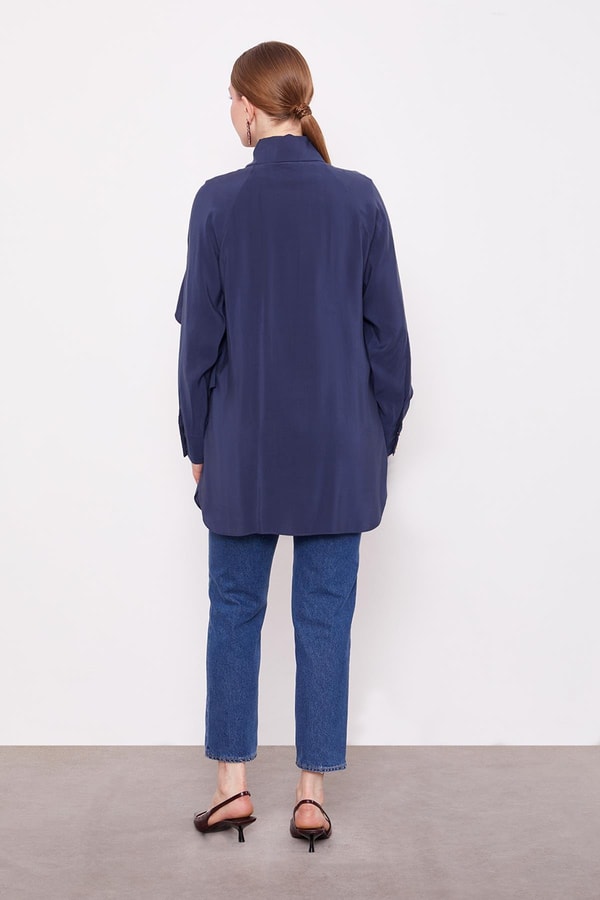 LevidorLacivert Volan Detaylı Gömlek