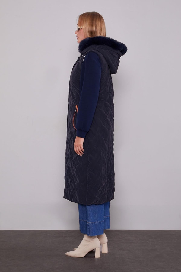 LevidorLacivert Yakası Kürklü Yelek